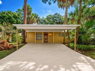 4956 VILLAGE GARDENS DRIVE 145, Sarasota, FL 34234
