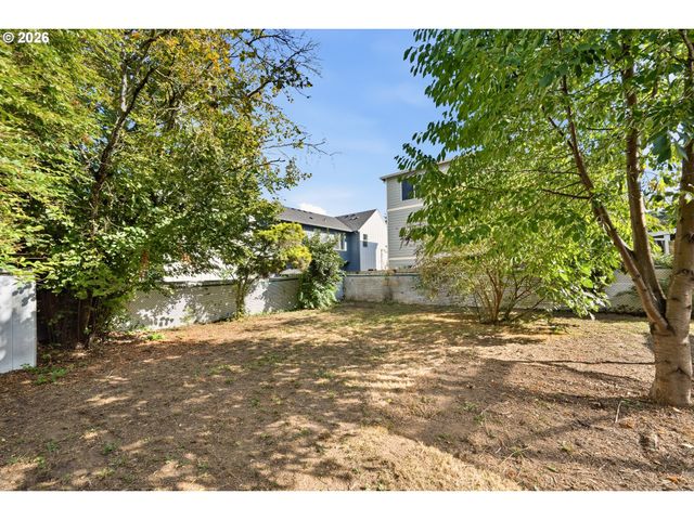 9714 N VAN HOUTEN Ave, Portland, OR 97203