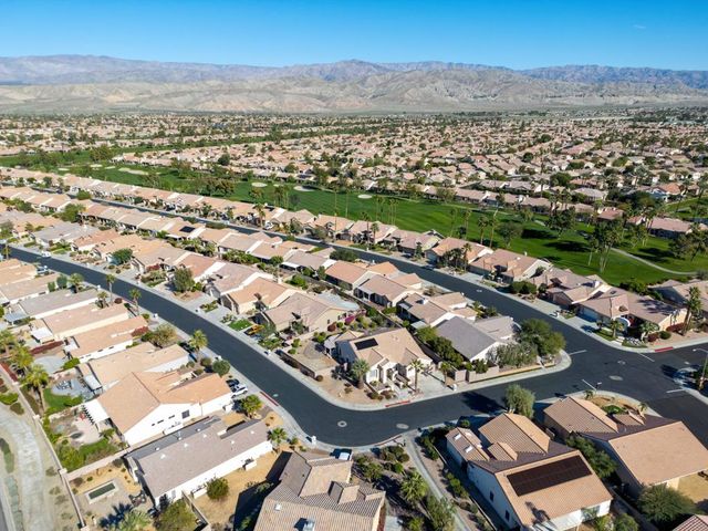 37718 Medjool Avenue, Palm Desert, CA 92211