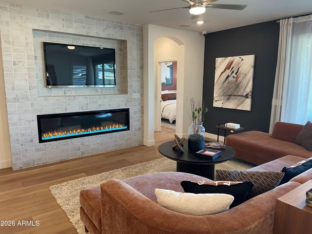 9972 W AVALON Drive, Avondale, AZ 85392