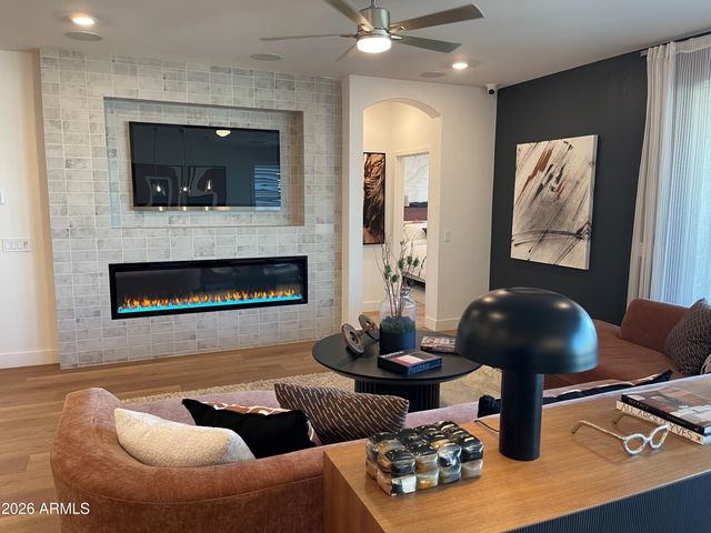 9972 W AVALON Drive, Avondale, AZ 85392