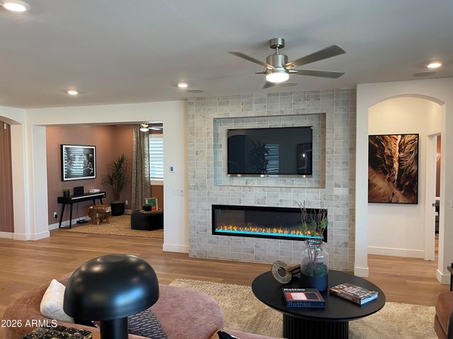 9972 W AVALON Drive, Avondale, AZ 85392