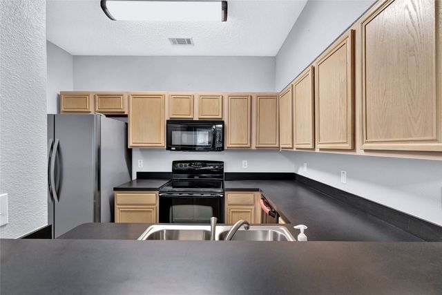 1944 Hobart Lane, Lewisville, TX 75067