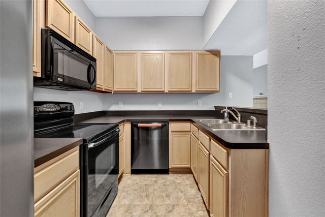 1944 Hobart Lane, Lewisville, TX 75067