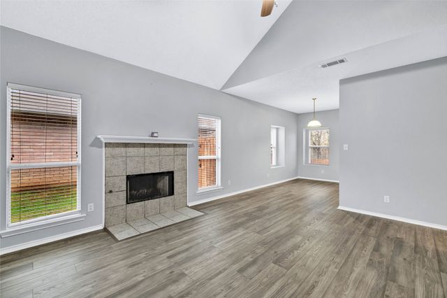 1944 Hobart Lane, Lewisville, TX 75067