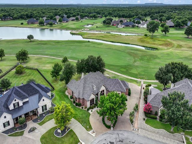 9408 Gleneagles Circle, Granbury, TX 76049