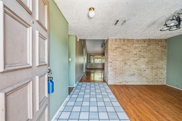 13139 Birch Grove Drive, Houston, TX 77099