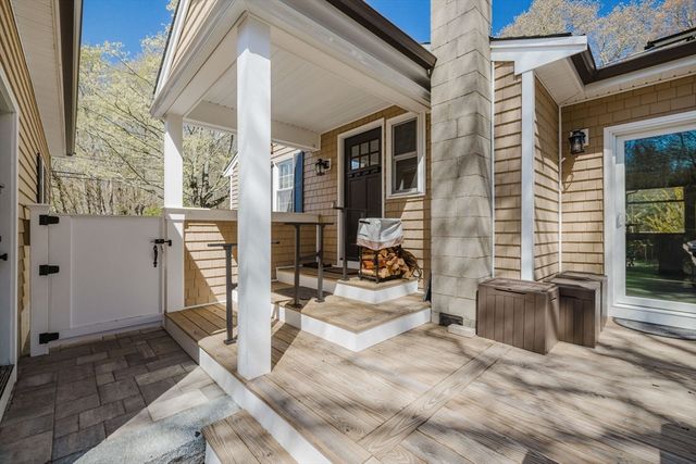185 Moulton Street, Rehoboth, MA 02769