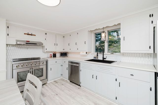 185 Moulton Street, Rehoboth, MA 02769