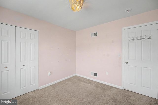 252 VALLEY VIEW CIR, York, PA 17408