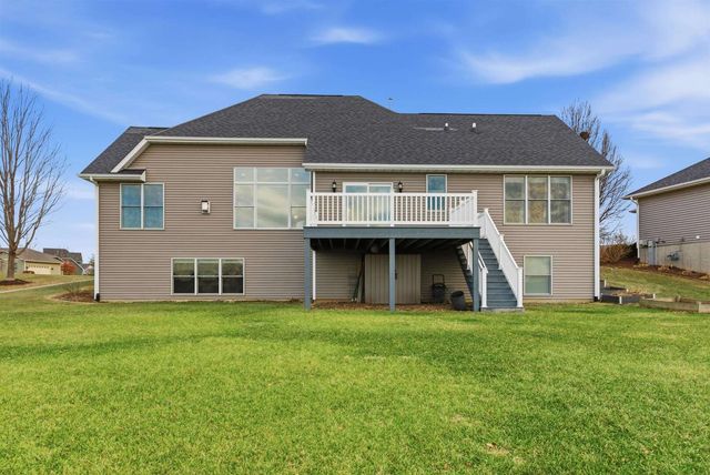 6478 Spring Creek Dr Drive, Bettendorf, IA 52722