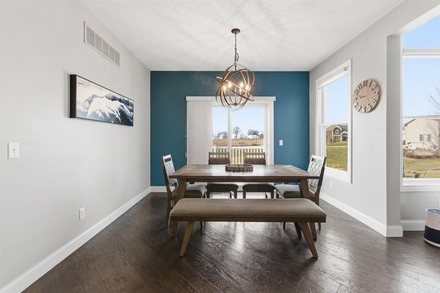 6478 Spring Creek Dr Drive, Bettendorf, IA 52722