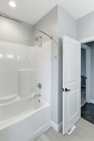 6478 Spring Creek Dr Drive, Bettendorf, IA 52722