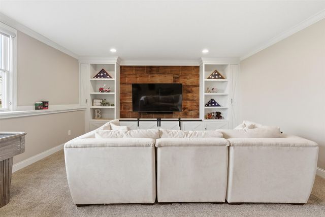 6478 Spring Creek Dr Drive, Bettendorf, IA 52722