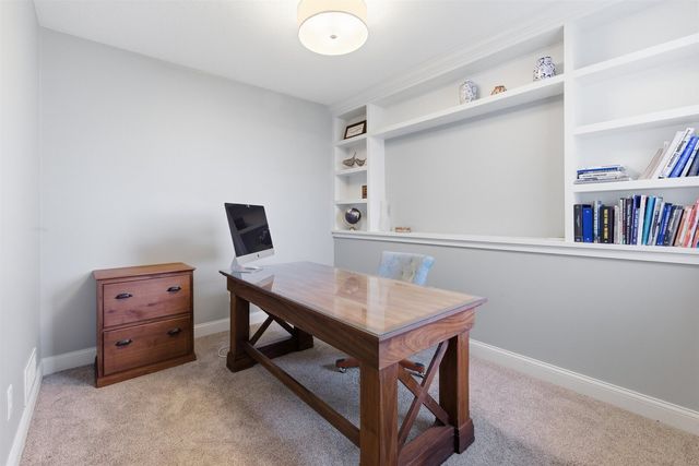 6478 Spring Creek Dr Drive, Bettendorf, IA 52722