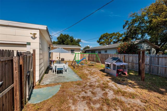 4939 DR MARTIN LUTHER KING JR STREET N, St Petersburg, FL 33703