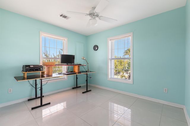 17245 Jamaica Lane, Sugarloaf Key, FL 33042