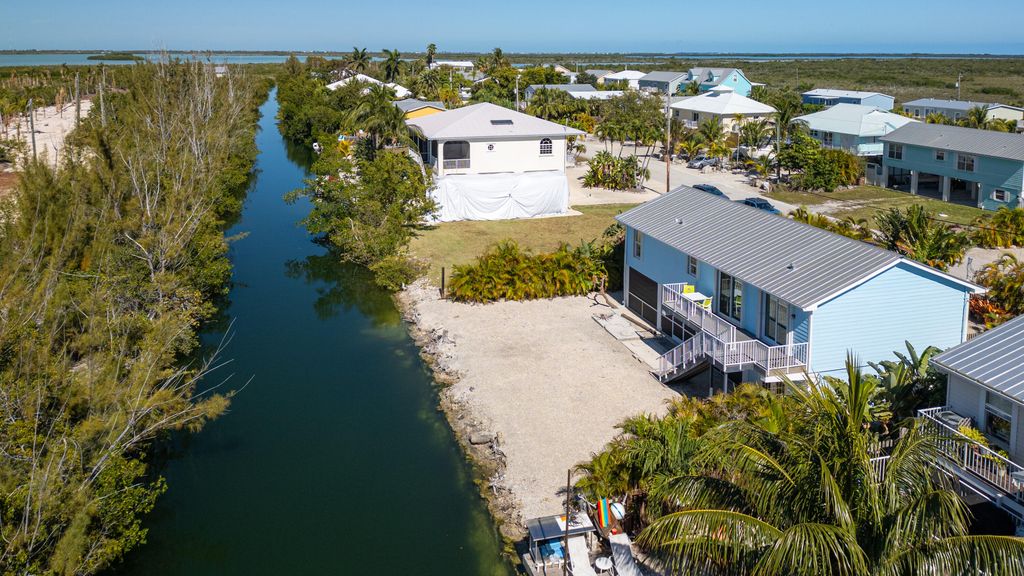 17245 Jamaica Lane, Sugarloaf Key, FL 33042