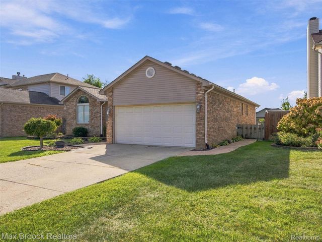 46149 Pat Street, Chesterfield Township, MI 48051
