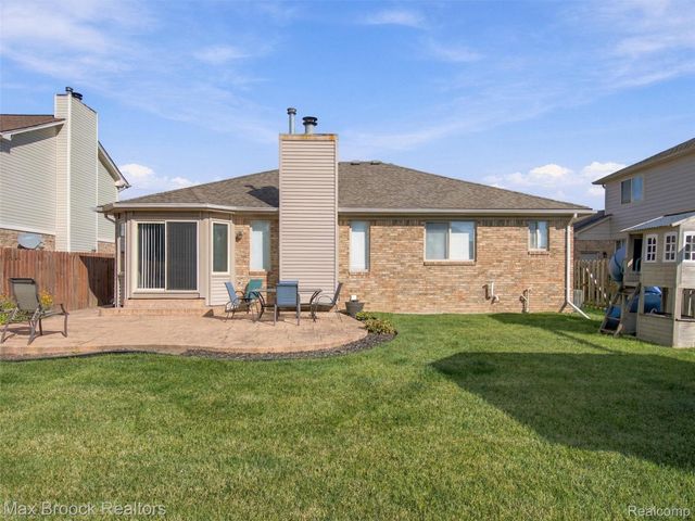 46149 Pat Street, Chesterfield Township, MI 48051
