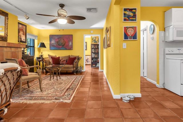 1464 NE 24th Court, Wilton Manors, FL 33305