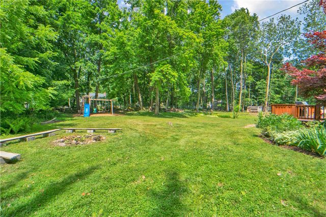 71 Brougham Drive, Penfield, NY 14526