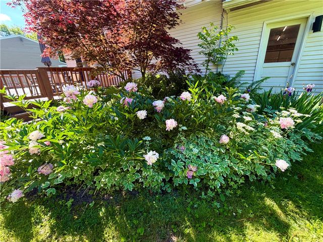 71 Brougham Drive, Penfield, NY 14526