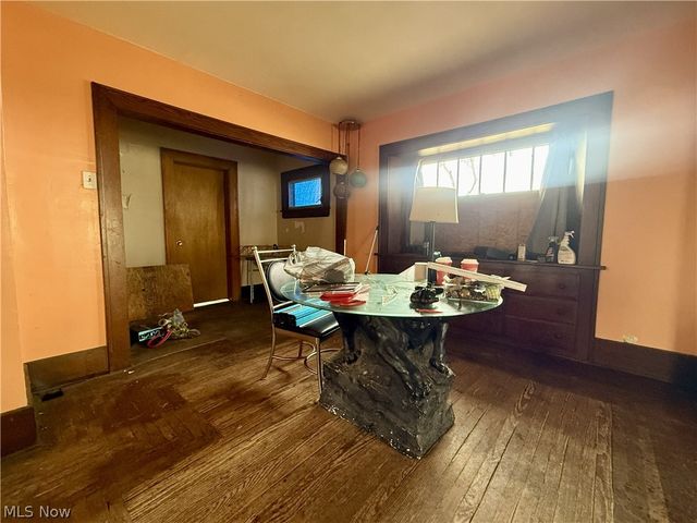 22 Brighton Drive, Akron, OH 44301