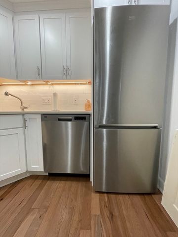 144 Commonwealth 9, Boston, MA 02116