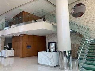 41 SE 5th St 1517, Miami, FL 33131