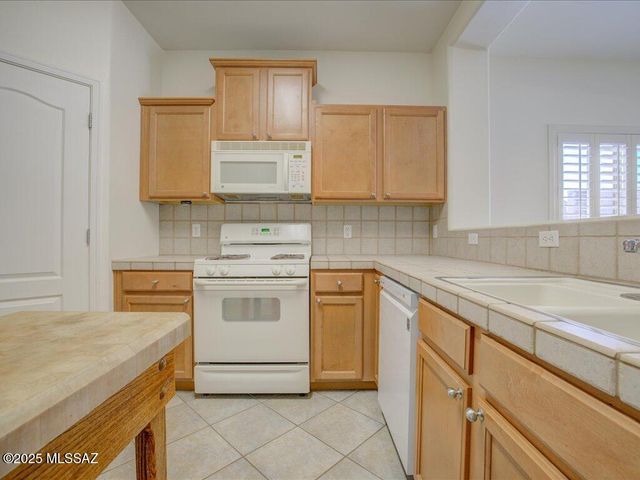 1265 W Via Cerro Colorado, Sahuarita, AZ 85629