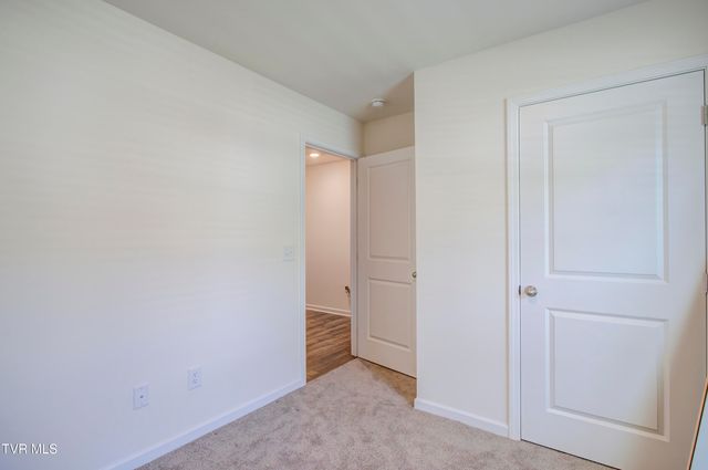 389 Arrowhead Drive, Johnson City, TN 37601