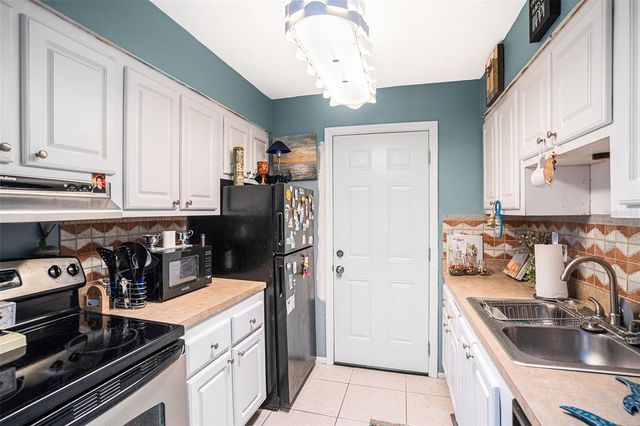 350 79TH AVENUE N 132, St Petersburg, FL 33702