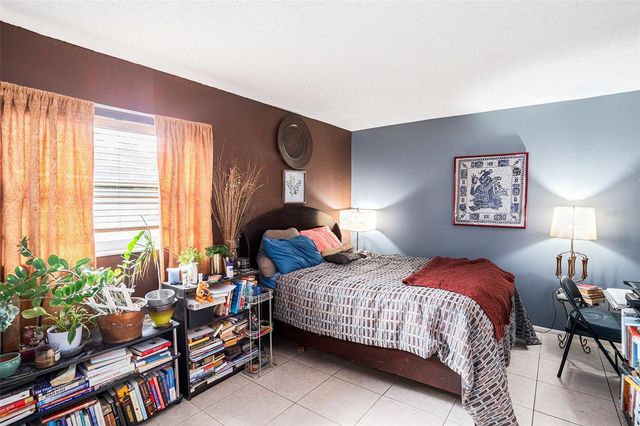 350 79TH AVENUE N 132, St Petersburg, FL 33702