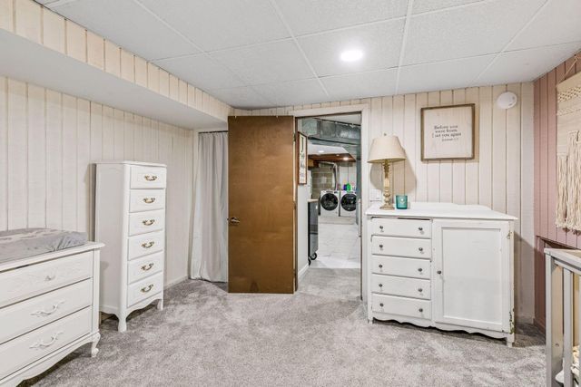 1105 Lakeview Drive, Burnsville, MN 55337