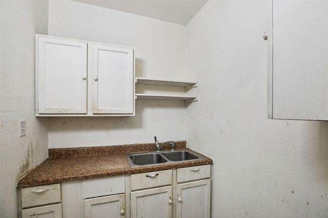 242 Bishop, Livingston, TX 77351