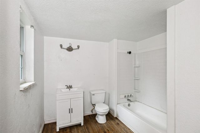 242 Bishop, Livingston, TX 77351