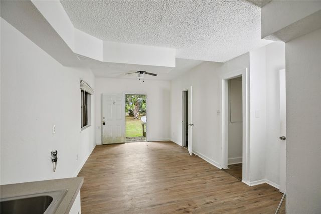 242 Bishop, Livingston, TX 77351