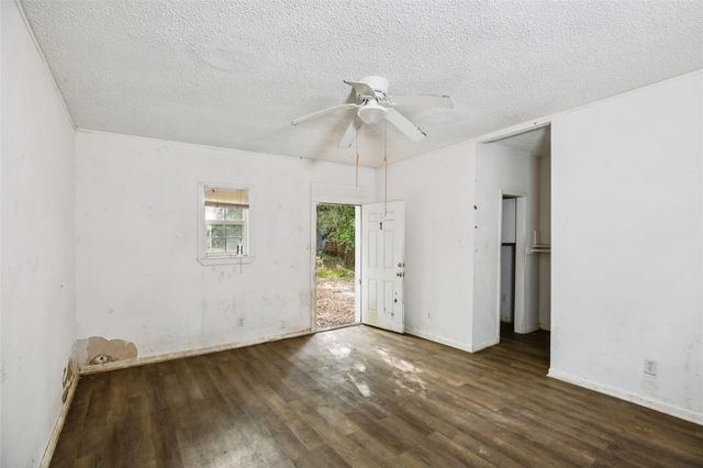 242 Bishop, Livingston, TX 77351