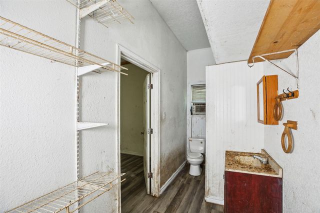 242 Bishop, Livingston, TX 77351