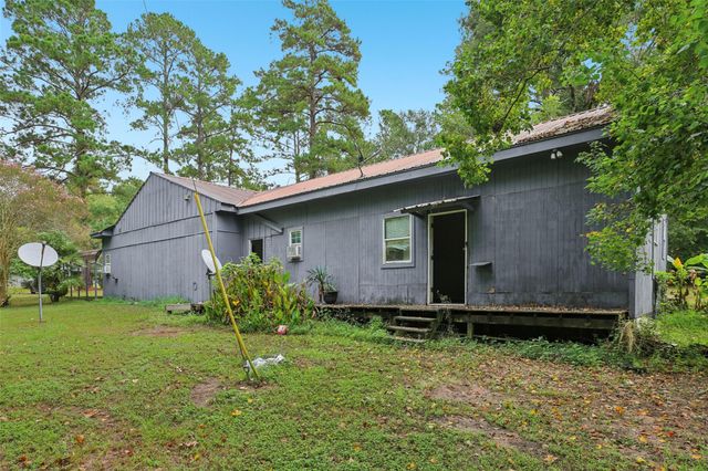 242 Bishop, Livingston, TX 77351