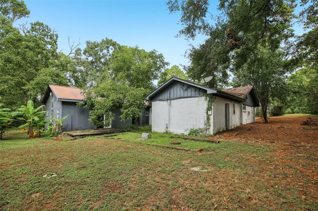 242 Bishop, Livingston, TX 77351