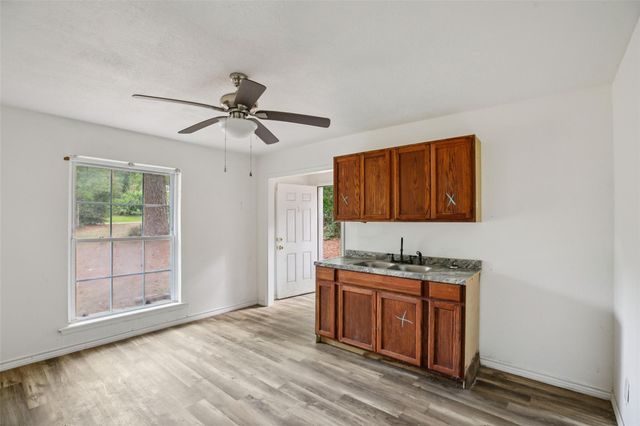 242 Bishop, Livingston, TX 77351