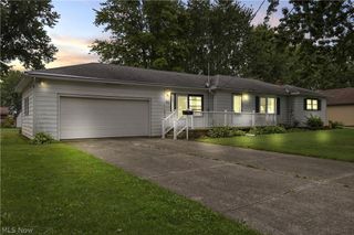 814 S Logan Street, Elyria, OH 44035