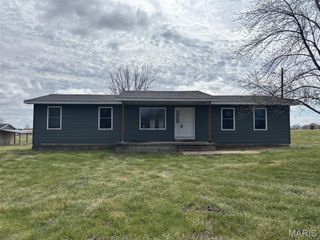 3495 Miles Station Road, Brighton, IL 62012