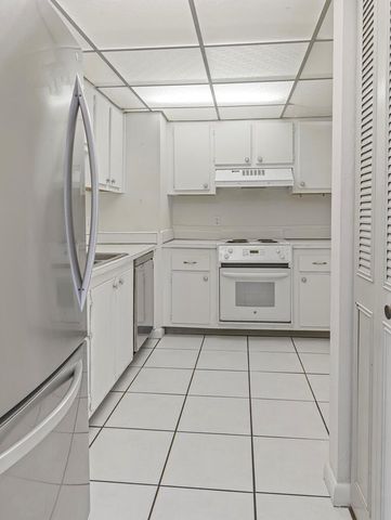 5600 N Flagler Drive 1501, West Palm Beach, FL 33407