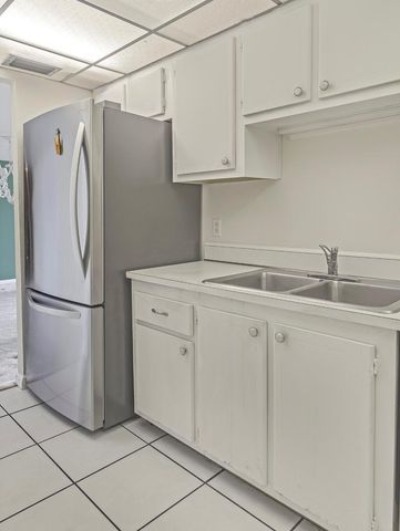5600 N Flagler Drive 1501, West Palm Beach, FL 33407