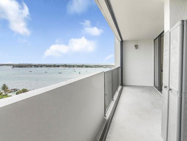 5600 N Flagler Drive 1501, West Palm Beach, FL 33407