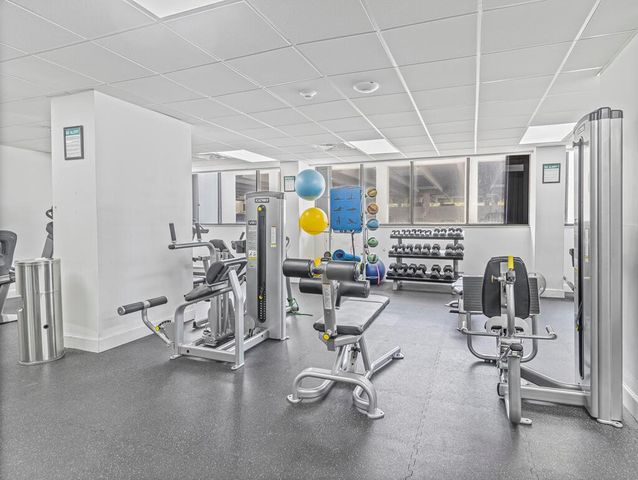 5600 N Flagler Drive 1501, West Palm Beach, FL 33407