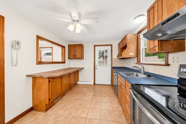 17 Dale Cir., Waltham, MA 02451